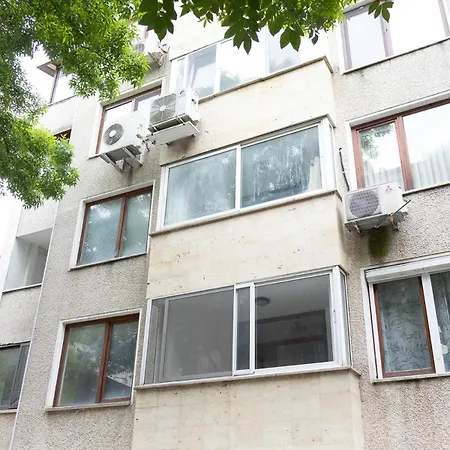 Lidia Odrin By Rv 瓦爾納